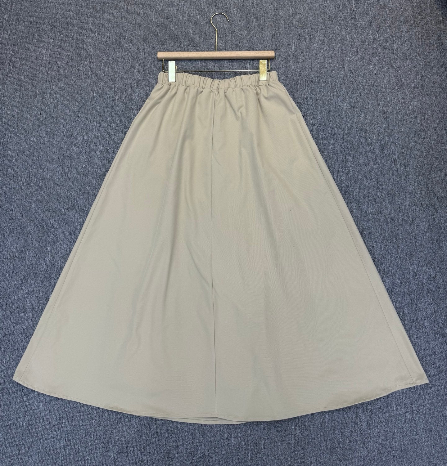 Casual midi skirt