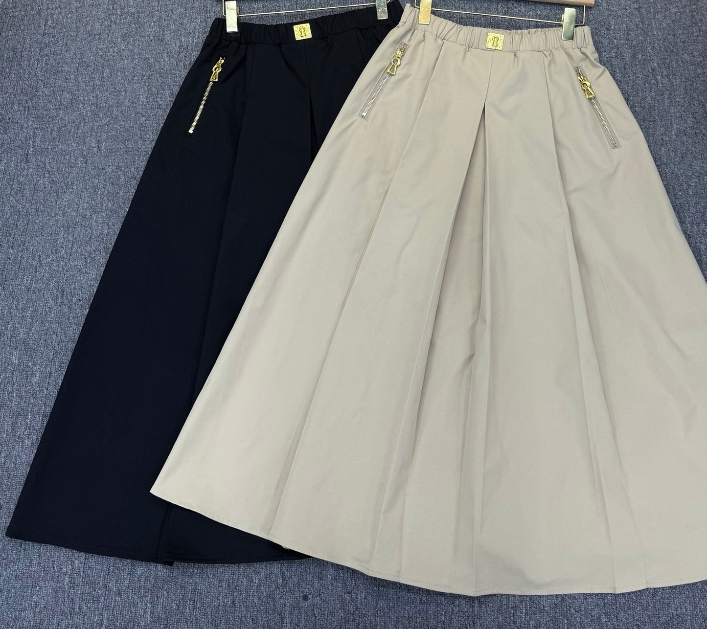 Casual midi skirt