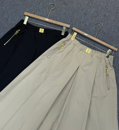 Casual midi skirt