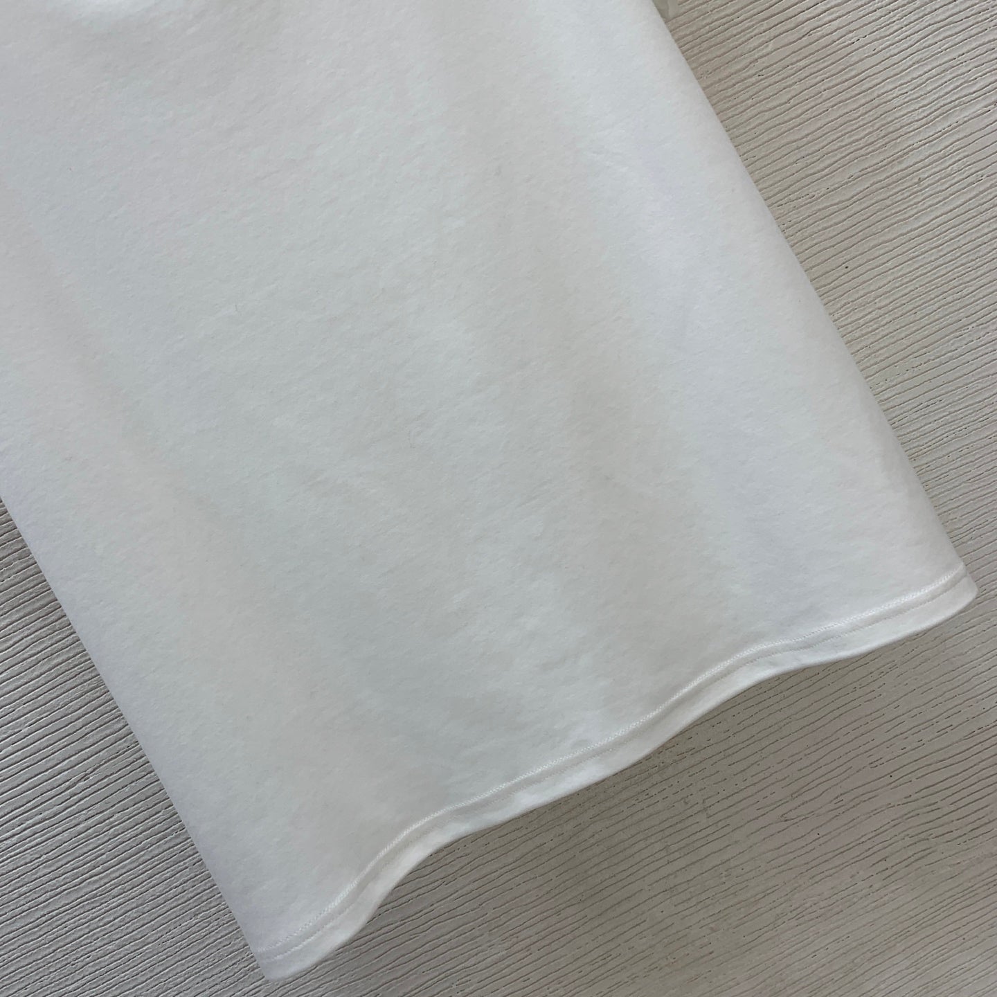 Crew neck short-sleeved shirt