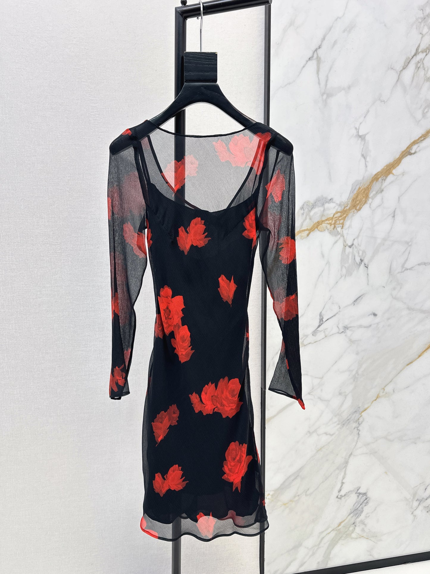 Floral print long sleeveless dress
