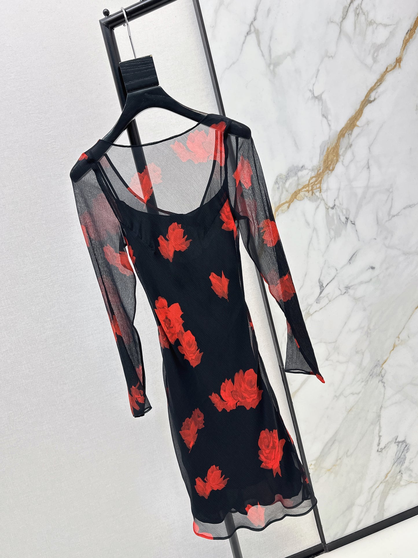 Floral print long sleeveless dress