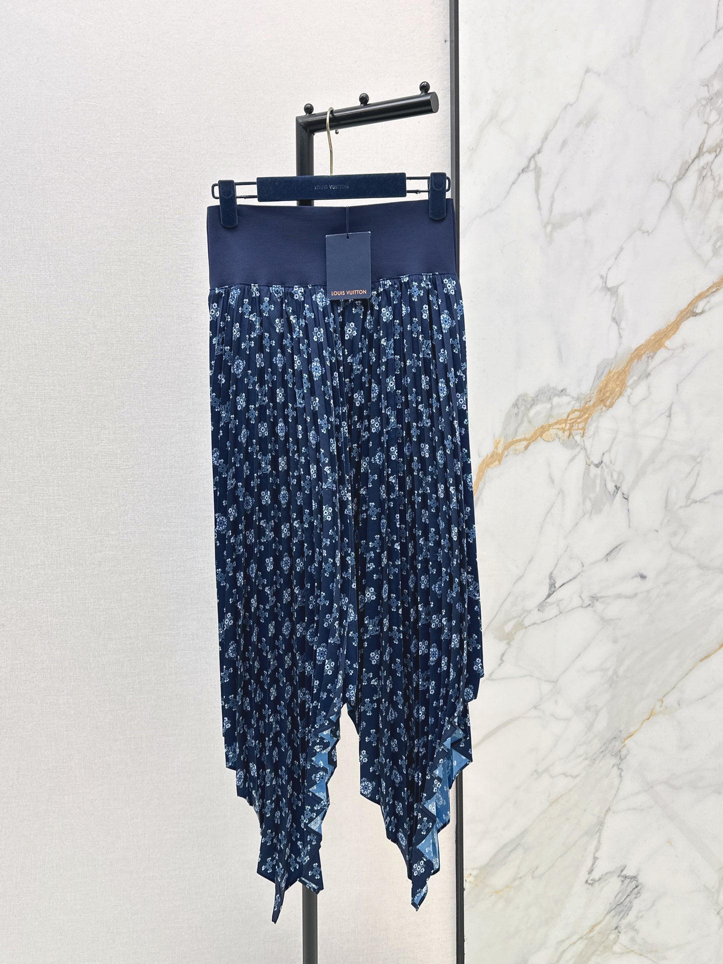 Irregular Hem Skirt