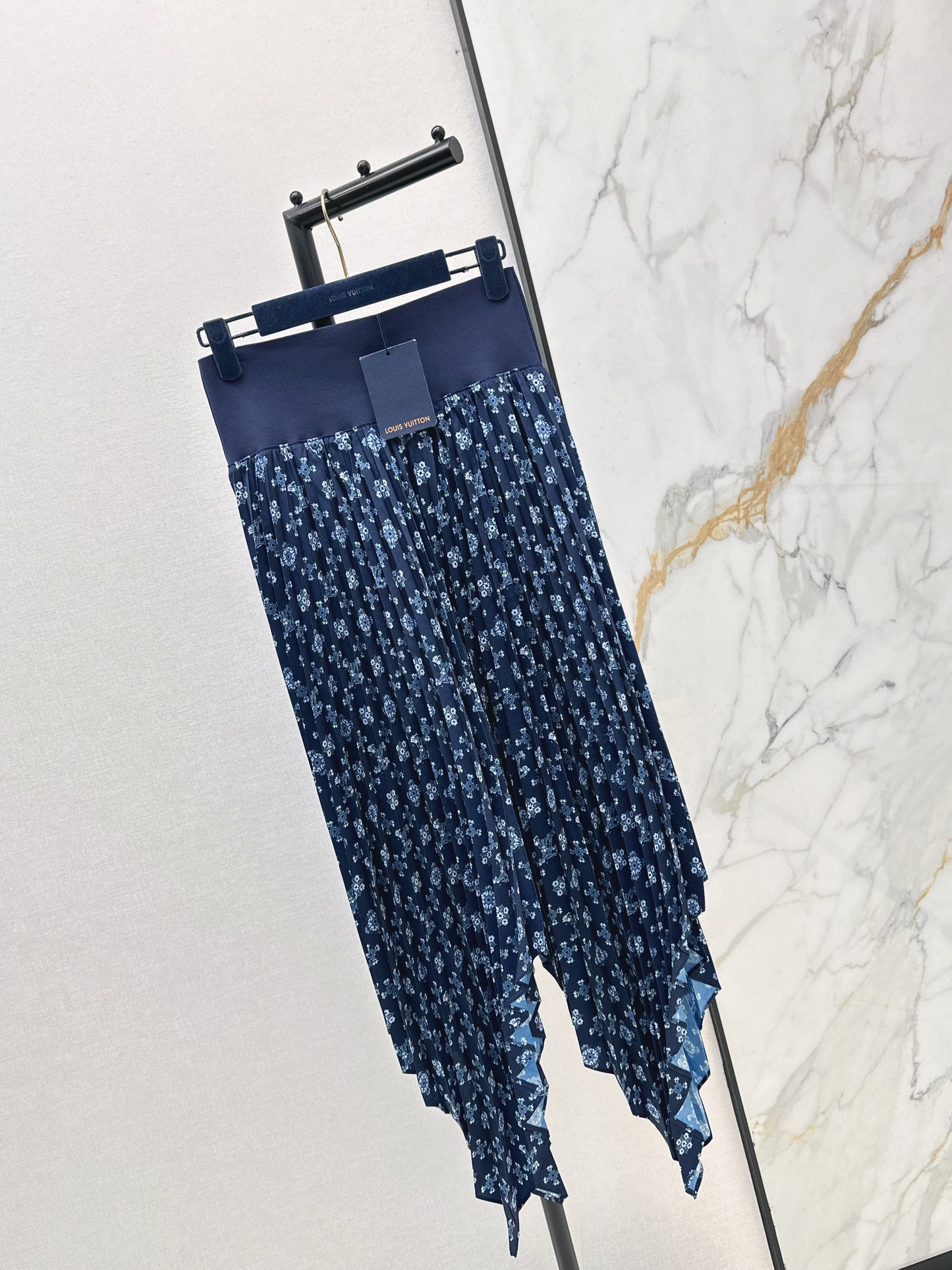 Irregular Hem Skirt