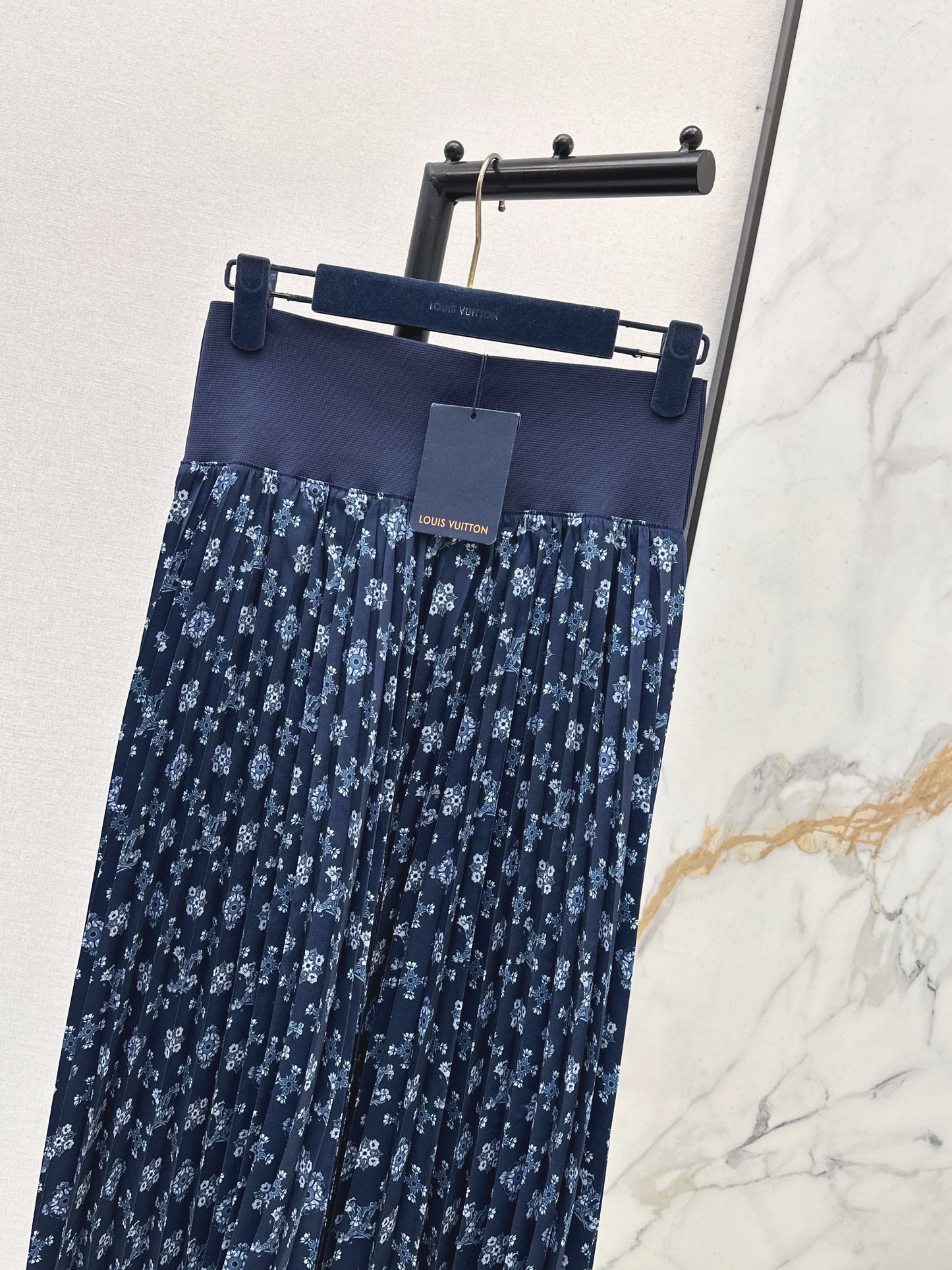 Irregular Hem Skirt