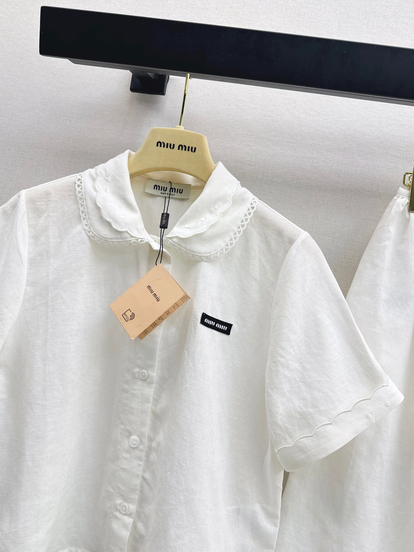 Small logo cropped shirt + skirt