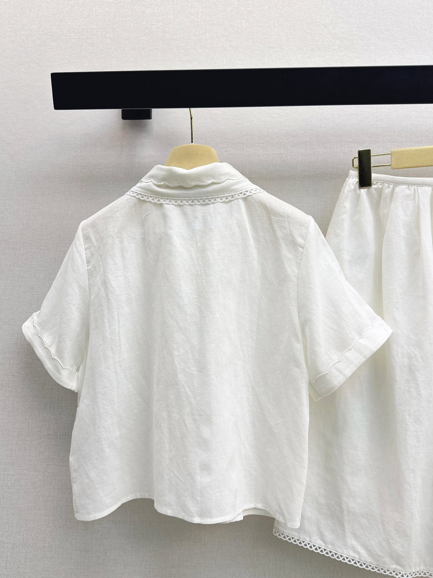 Small logo cropped shirt + skirt