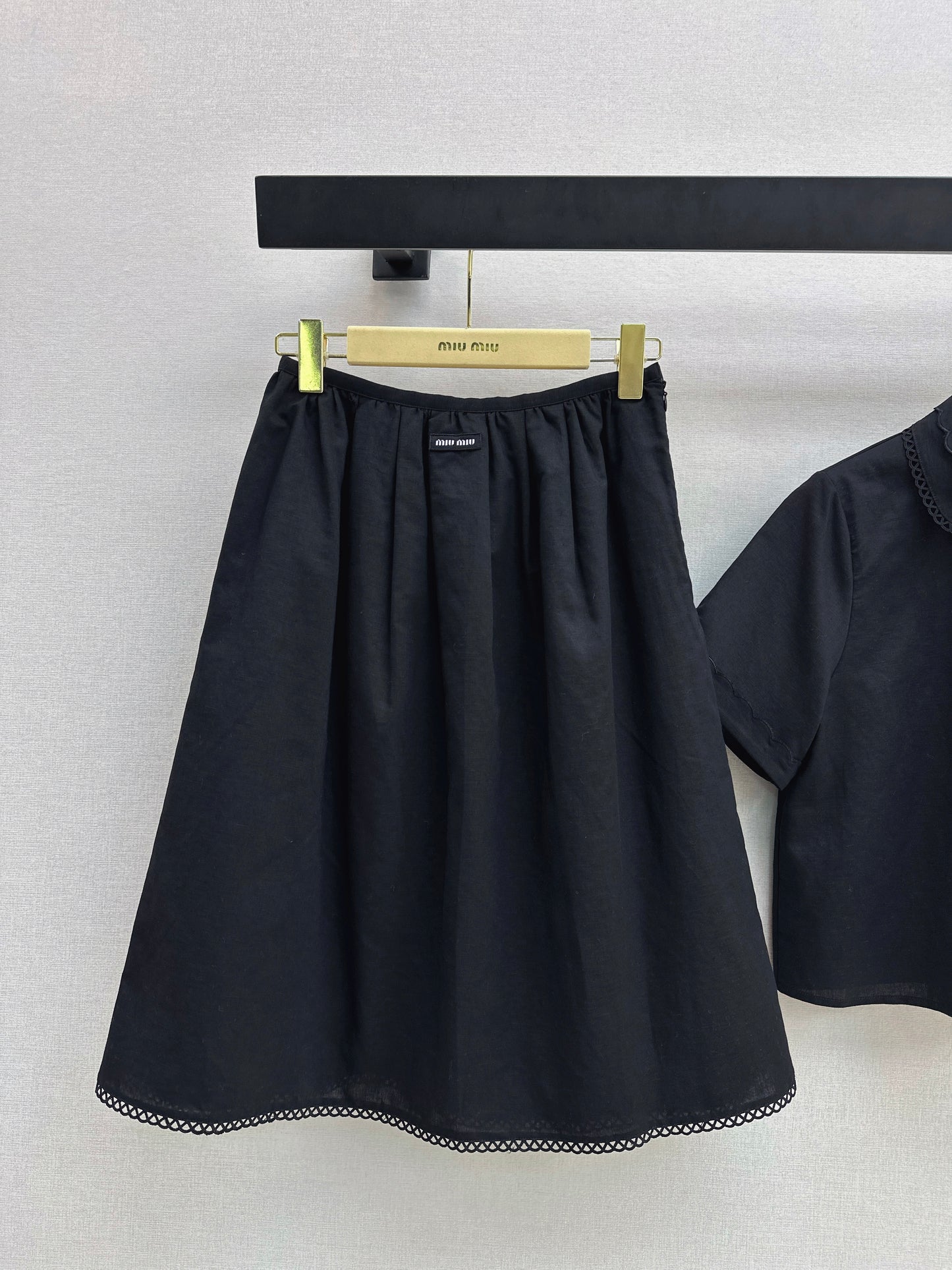 Small logo cropped shirt + skirt