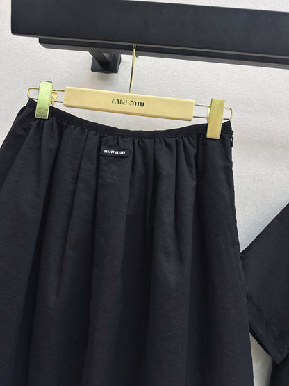 Small logo cropped shirt + skirt