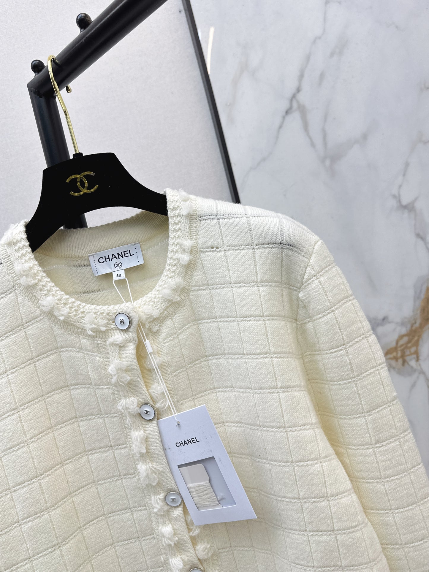 Crew Neck Knit Cardigan