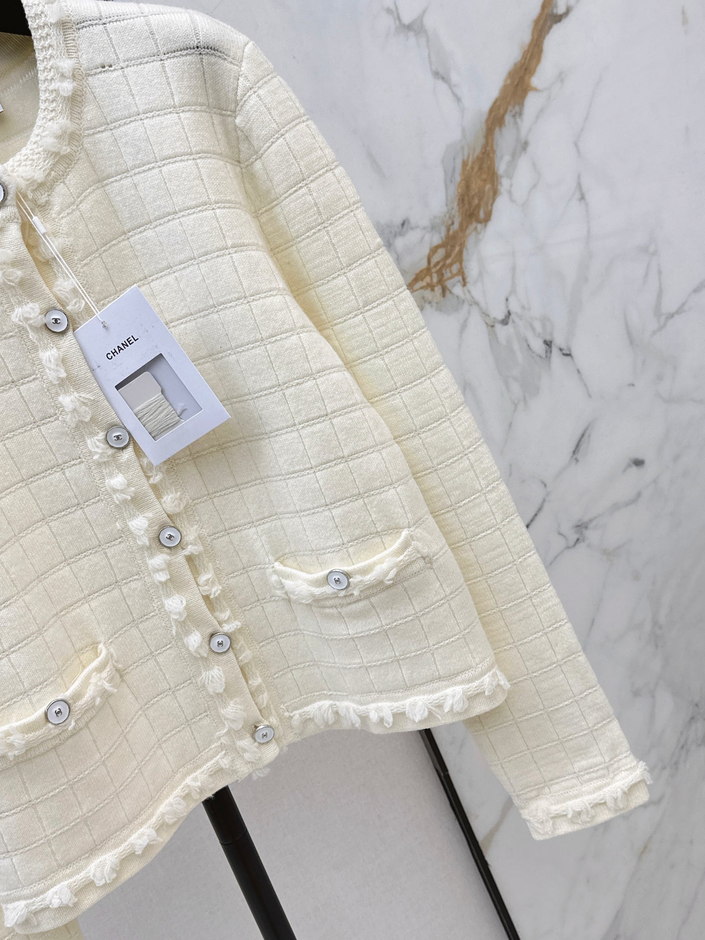 Crew Neck Knit Cardigan