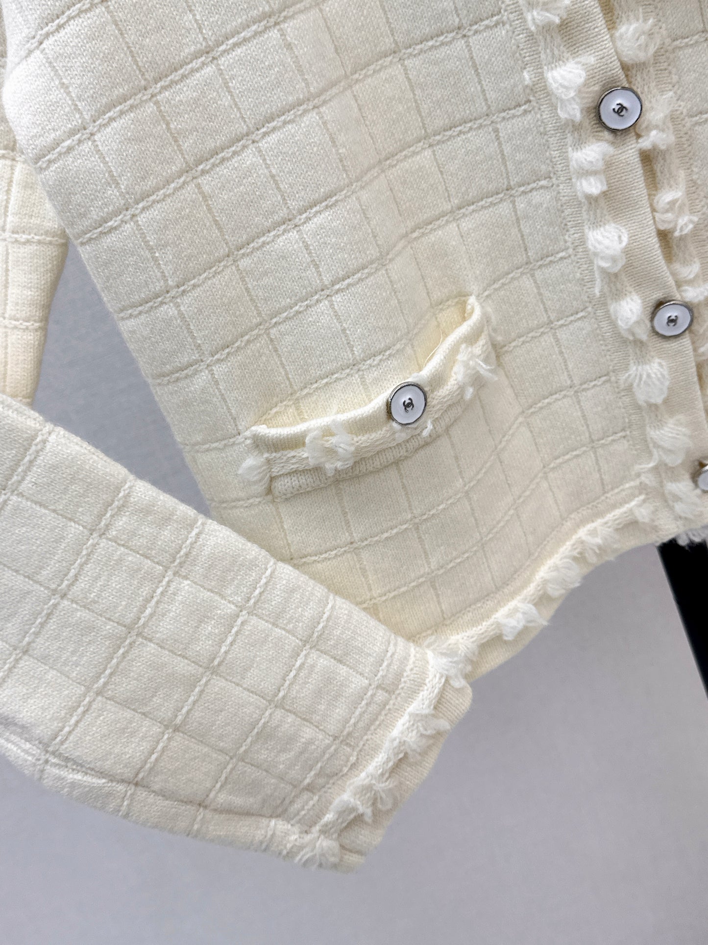 Crew Neck Knit Cardigan