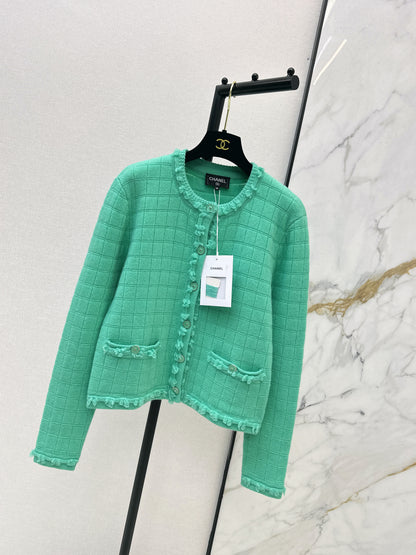 Crew Neck Knit Cardigan