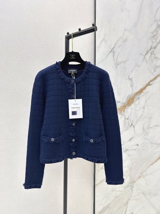 Crew Neck Knit Cardigan