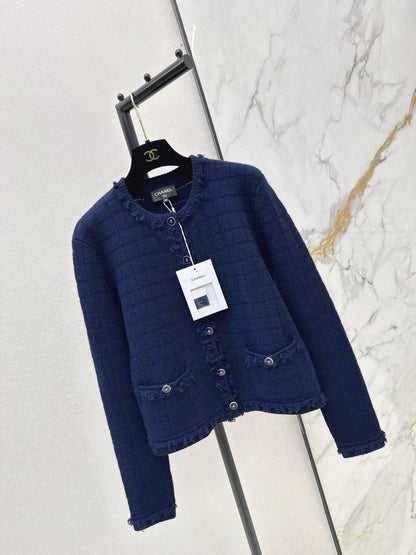 Crew Neck Knit Cardigan