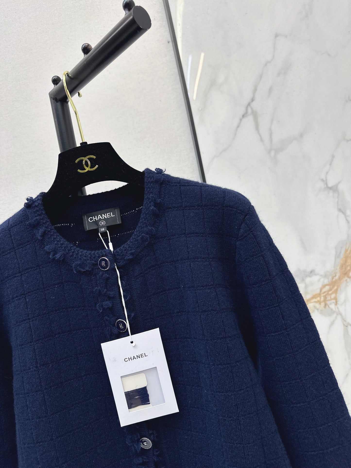 Crew Neck Knit Cardigan