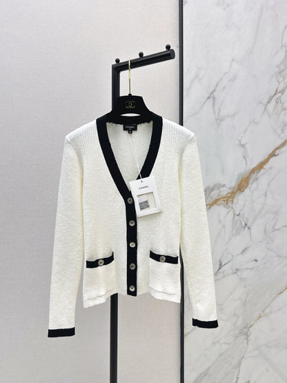 Color-blocked knit cardigan