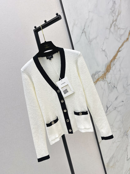 Color-blocked knit cardigan