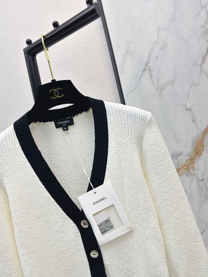 Color-blocked knit cardigan