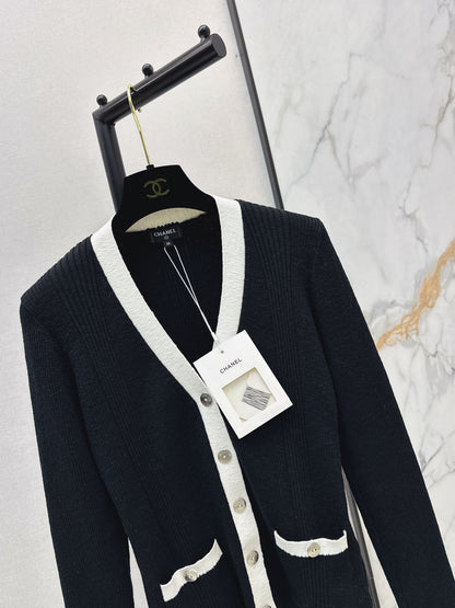 Color-blocked knit cardigan