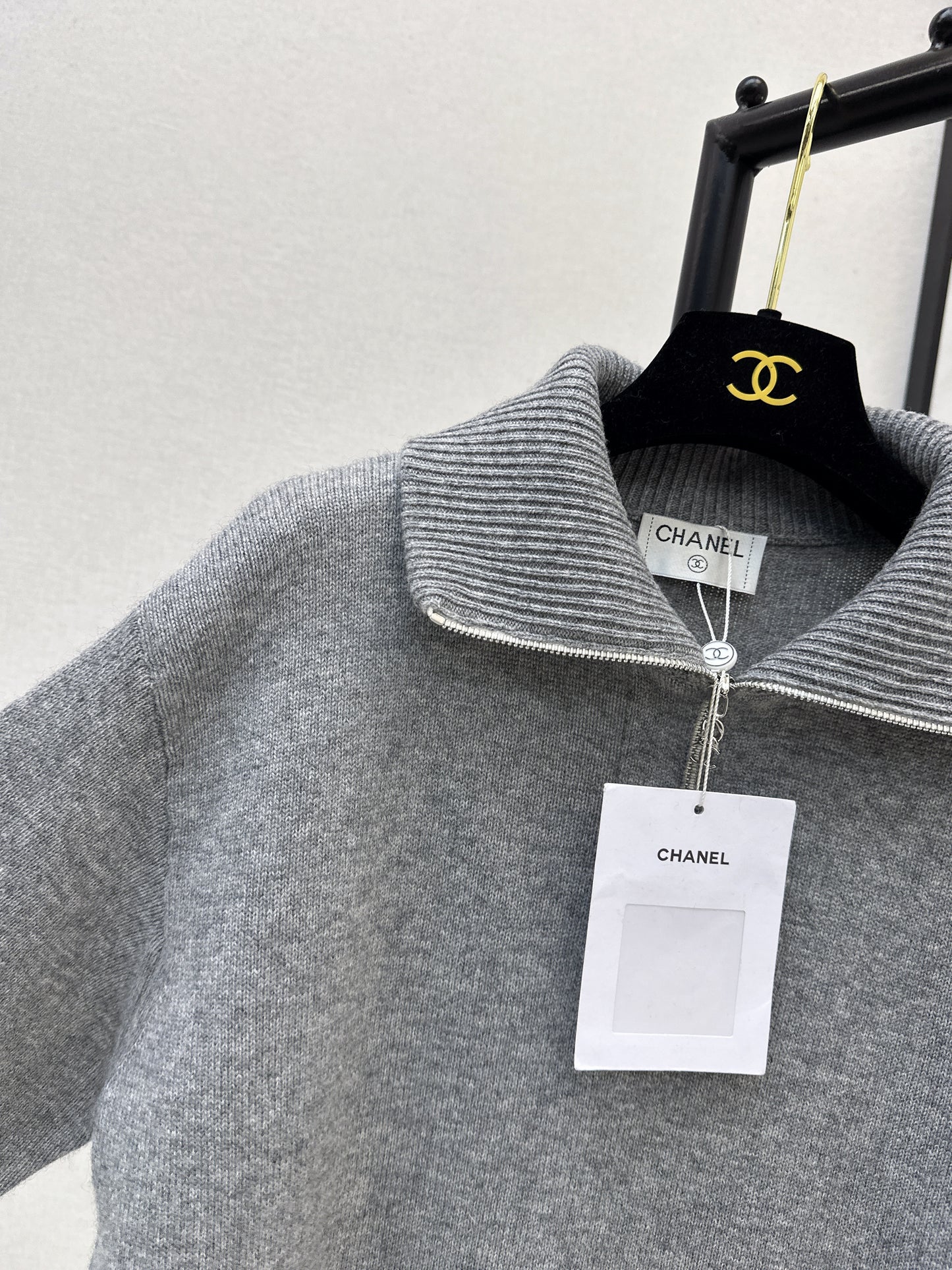 Half-open cardigan