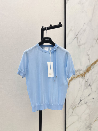 Bow-tie collar short-sleeved top
