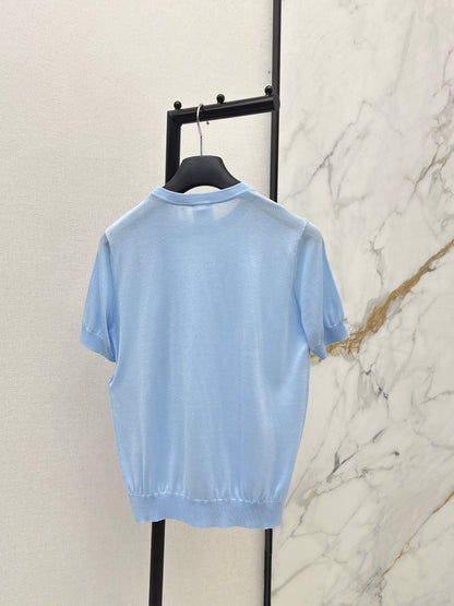Bow-tie collar short-sleeved top