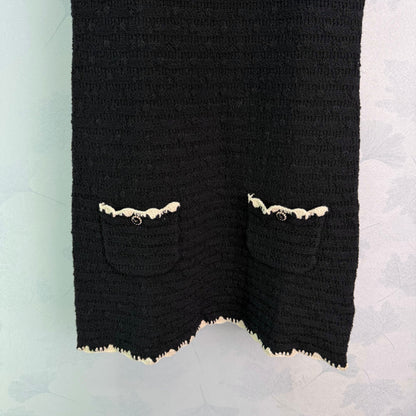 Color-blocked woven round neck knit vest dress