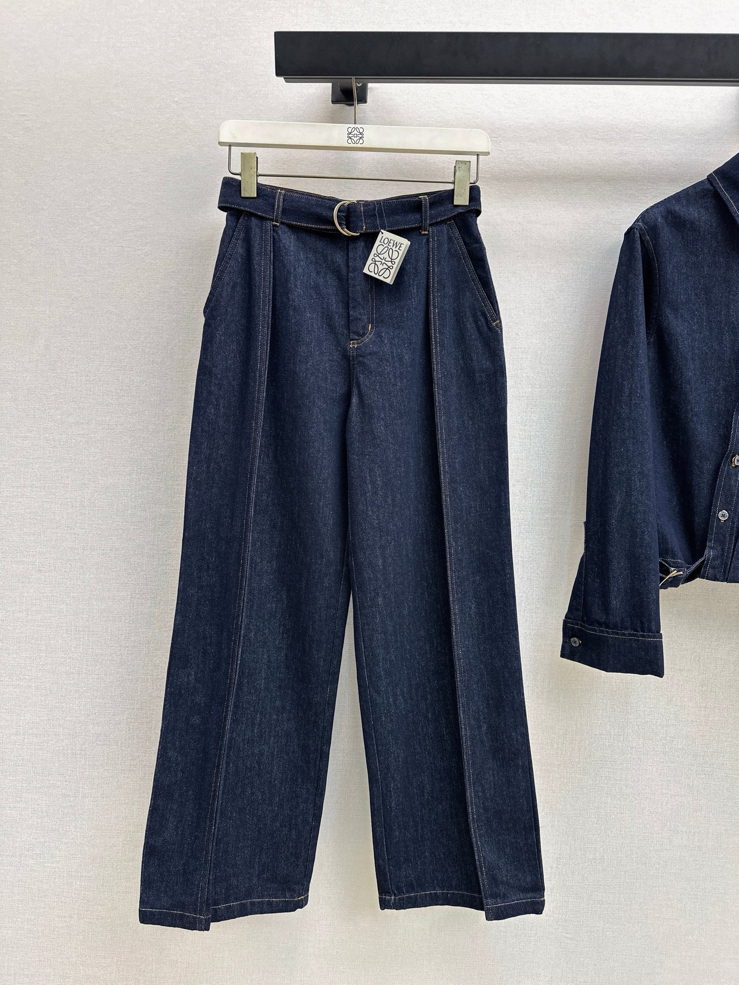 Belt-Decorated Wide-Leg Pants