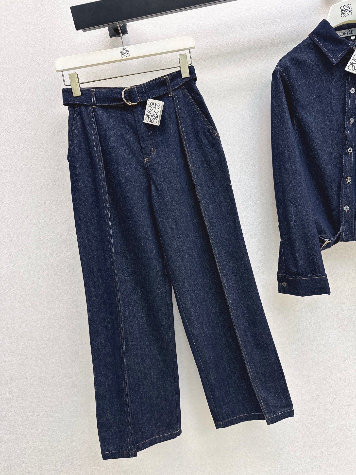 Belt-Decorated Wide-Leg Pants
