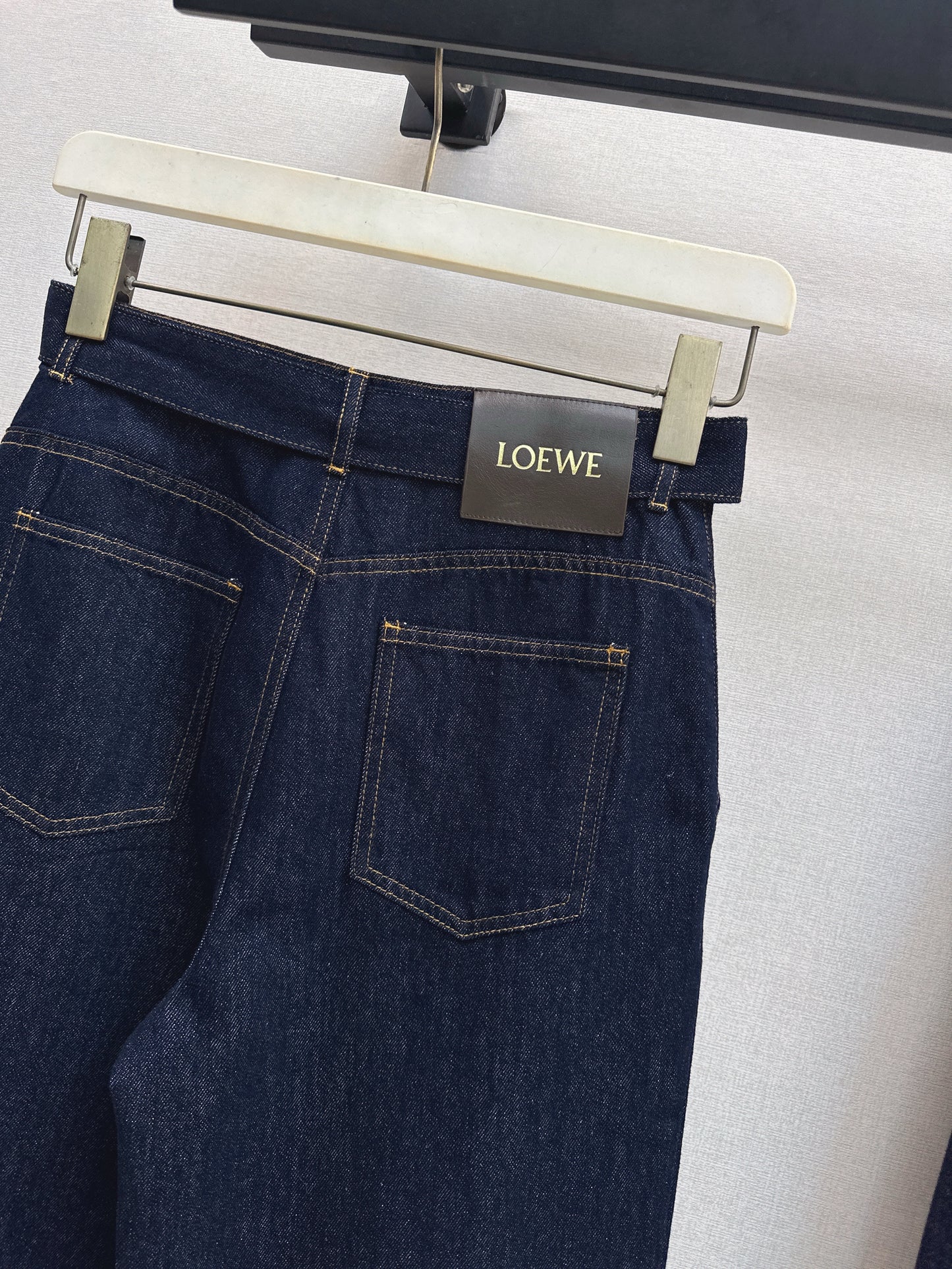 Belt-Decorated Wide-Leg Pants