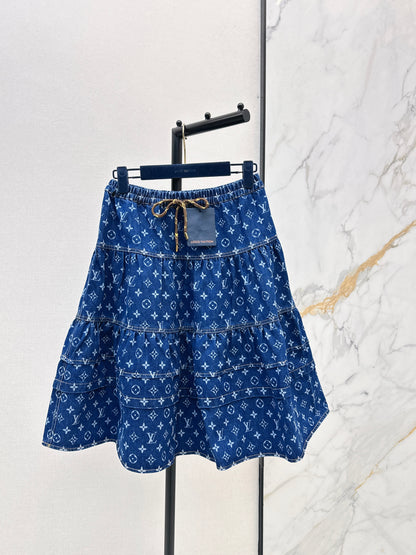 Tiered skirt