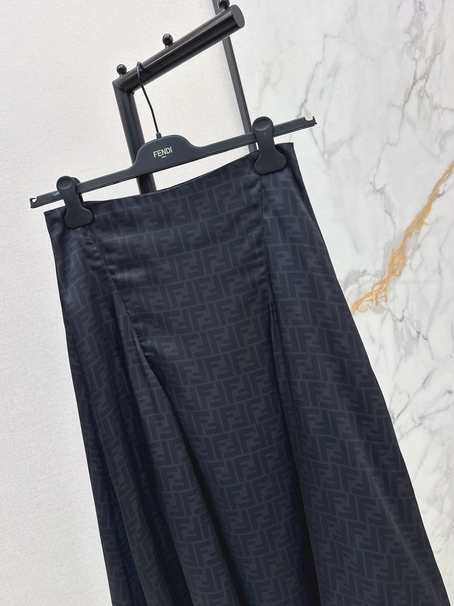 High-waisted skirt