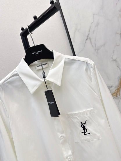 Letter-embellished loose-fitting shirt