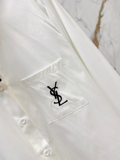 Letter-embellished loose-fitting shirt