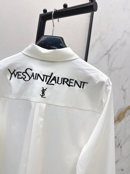 Letter-embellished loose-fitting shirt