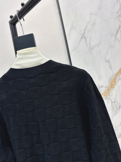 Metal-buttoned wool knit cardigan