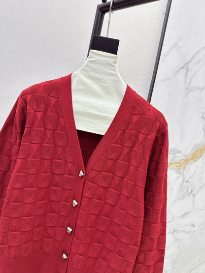 Metal-buttoned wool knit cardigan