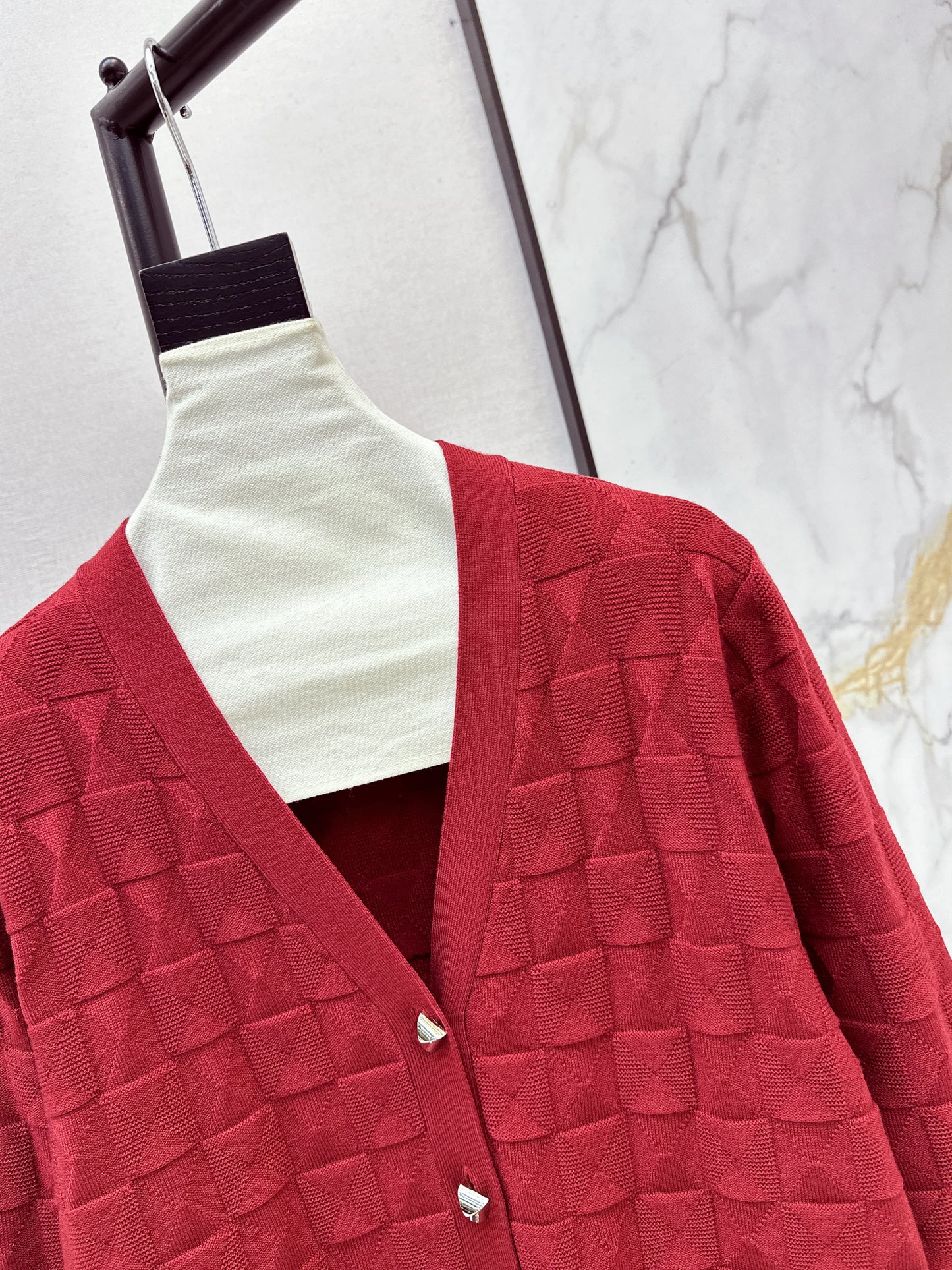 Metal-buttoned wool knit cardigan