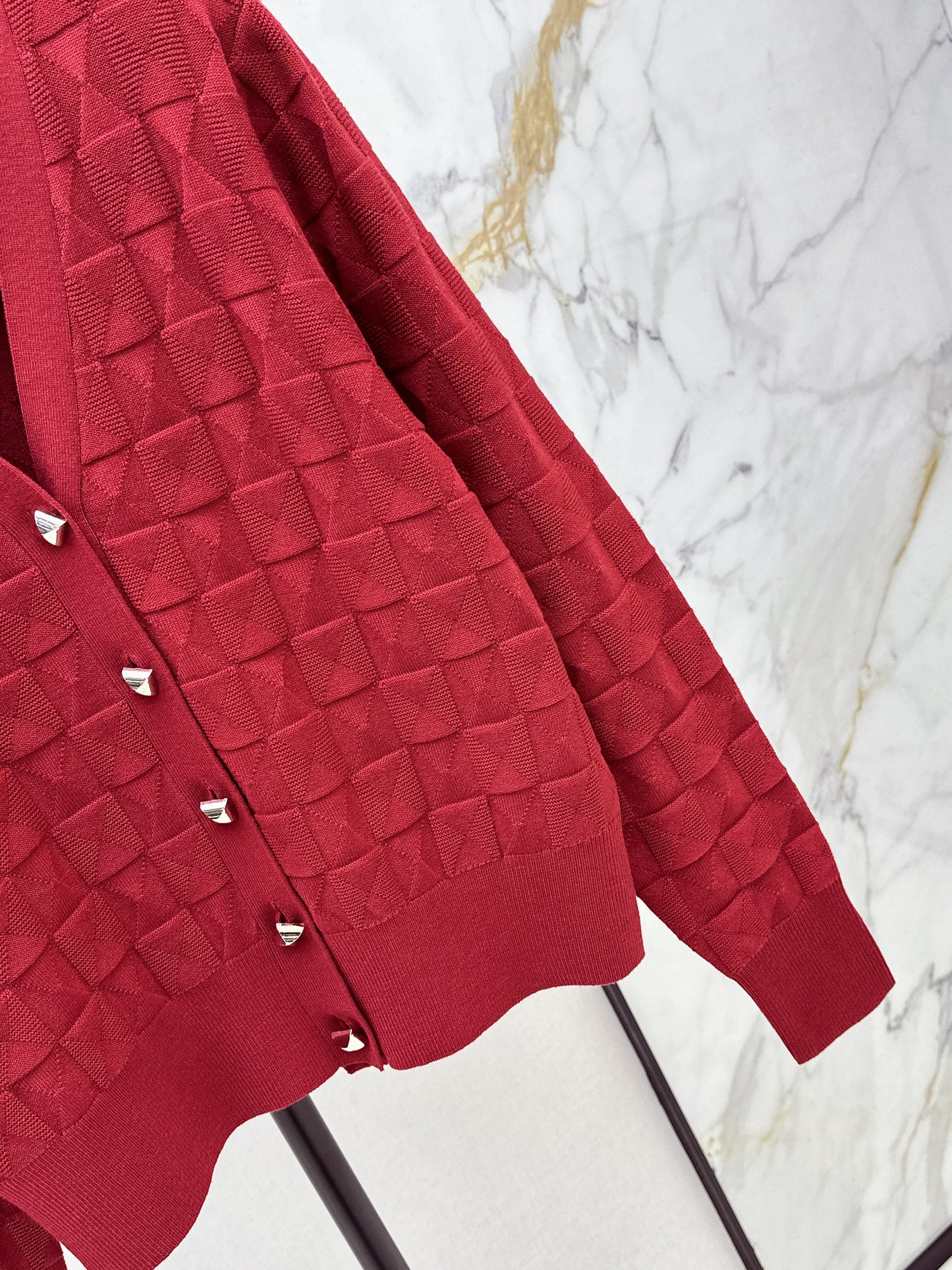 Metal-buttoned wool knit cardigan