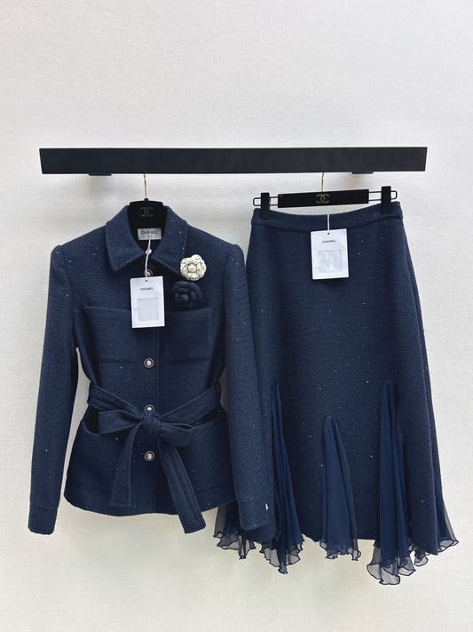 Collared woven coat/Pencil skirt
