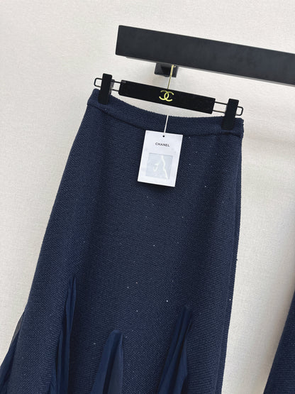 Collared woven coat/Pencil skirt