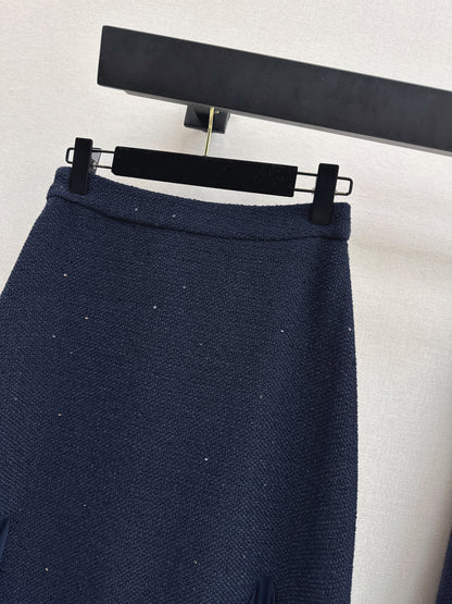 Collared woven coat/Pencil skirt