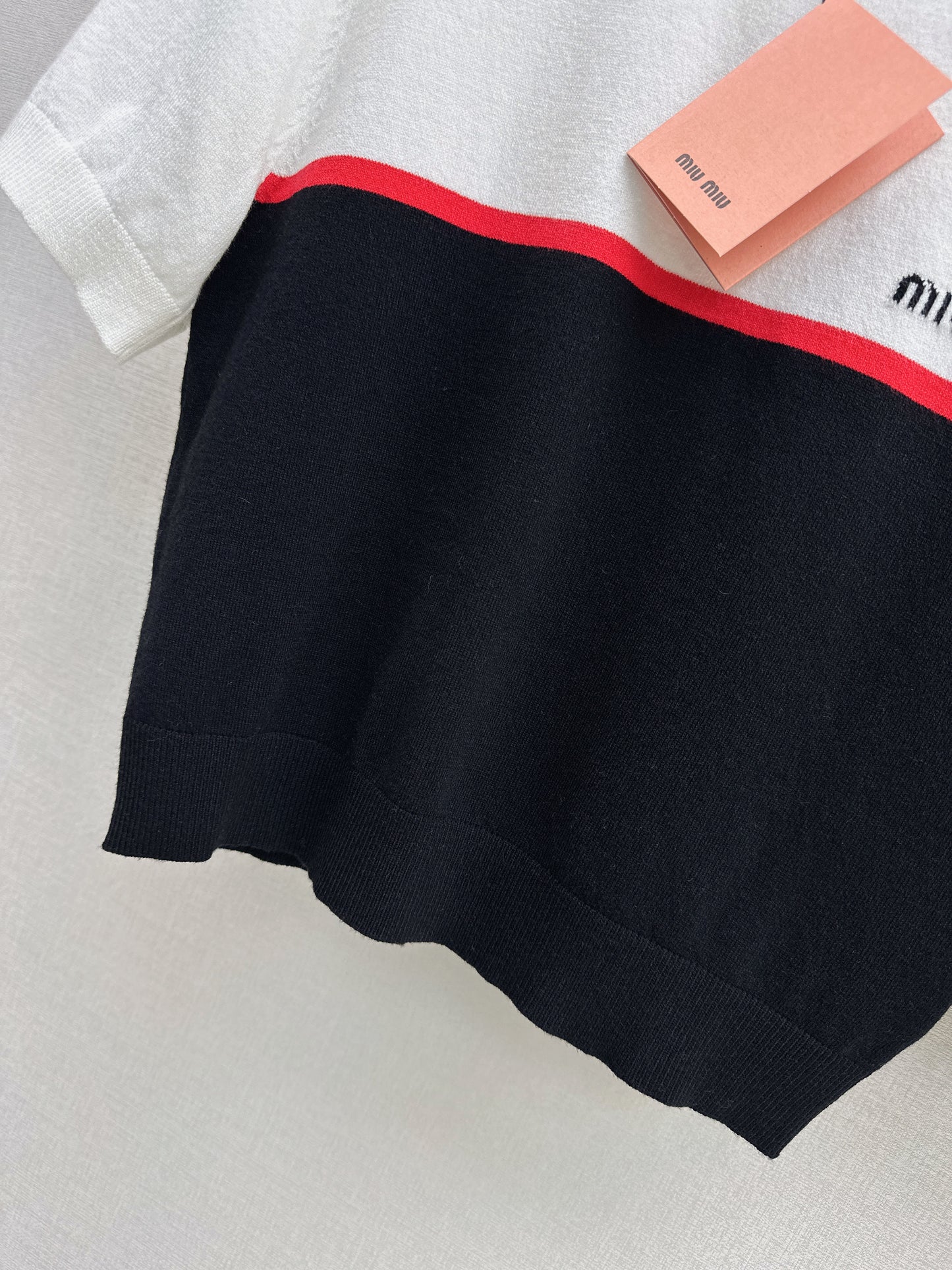 Color-blocked design set