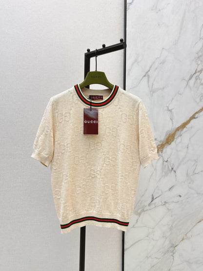 Color-blocked trim T-shirt