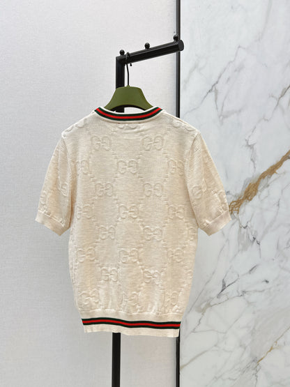 Color-blocked trim T-shirt