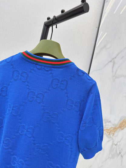 Color-blocked trim T-shirt