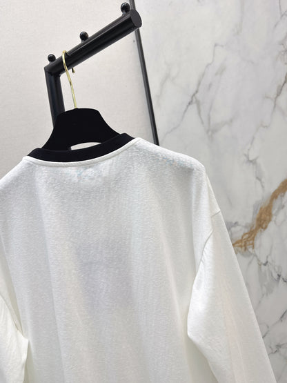 Crew neck long-sleeved top