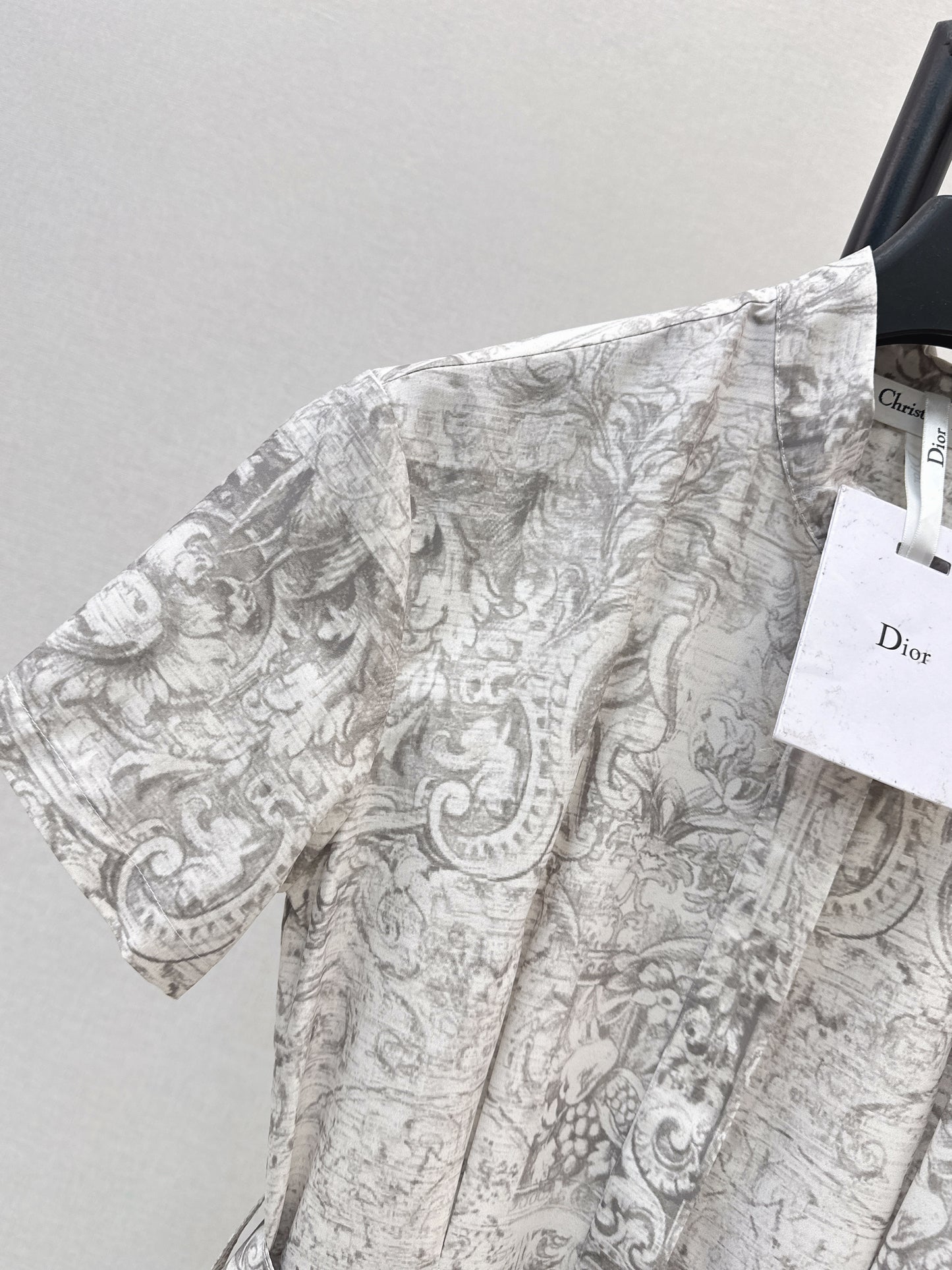 Long stand-up collar dress