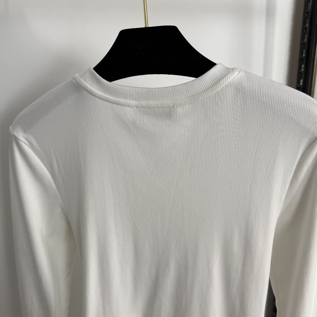Pleated, fitted long sleeves